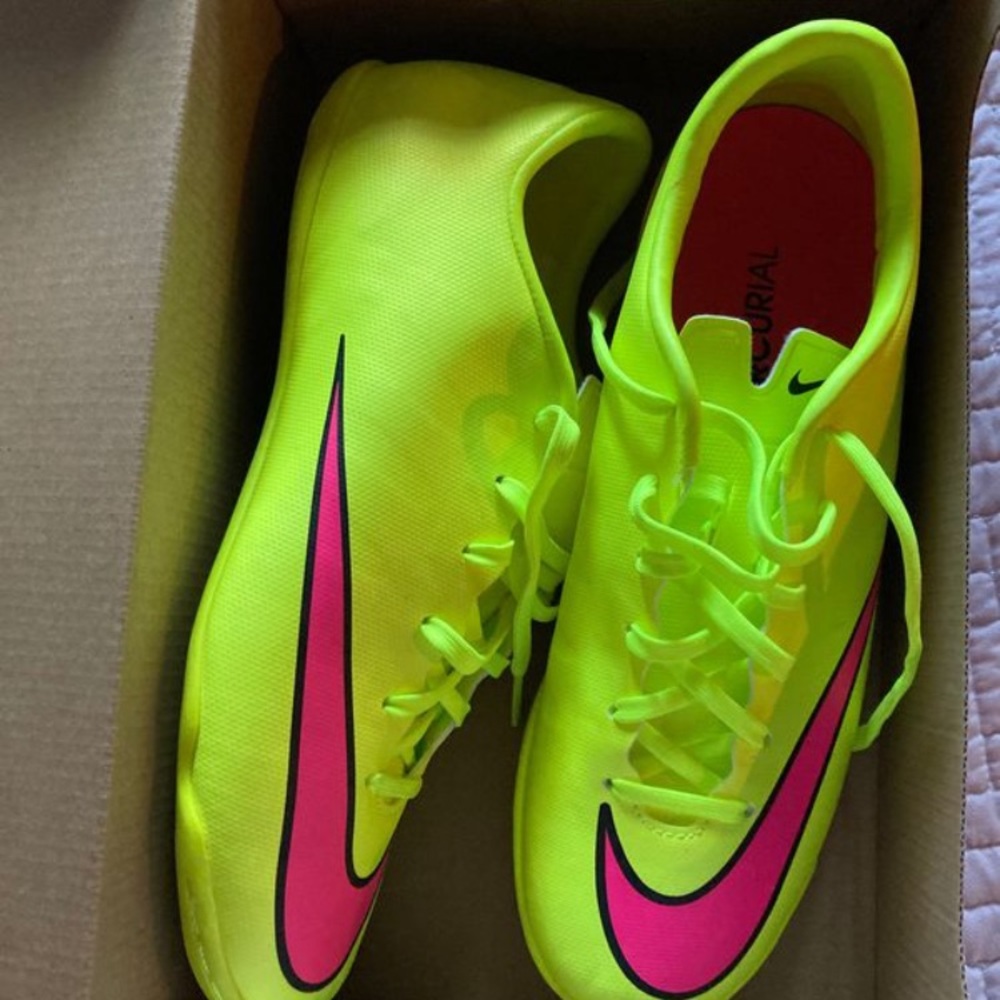 New Mercury victory indoor soccer shoes